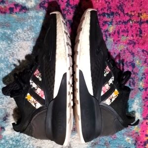 Adidas Boost Sneaker with floral design Strips